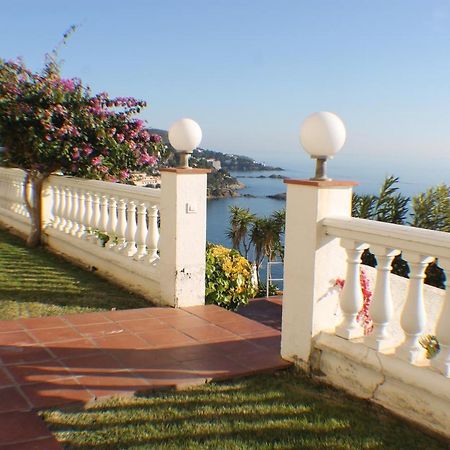 Agi Bella Panoramica Apartment Roses Exterior photo