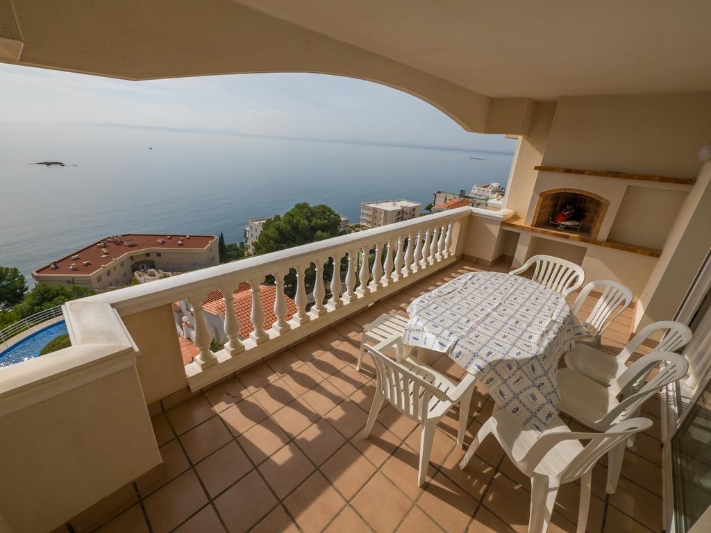 Agi Bella Panoramica Apartment Roses Exterior photo