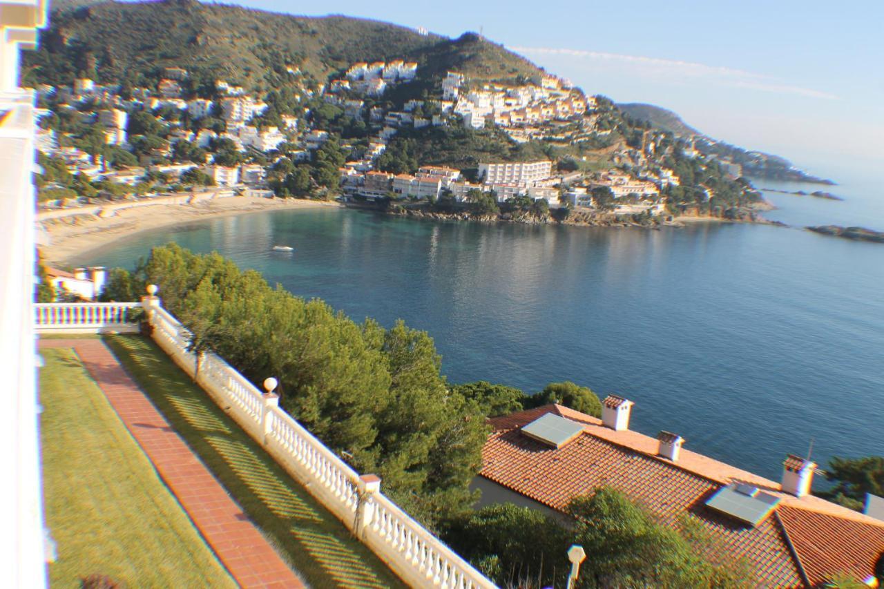 Agi Bella Panoramica Apartment Roses Exterior photo